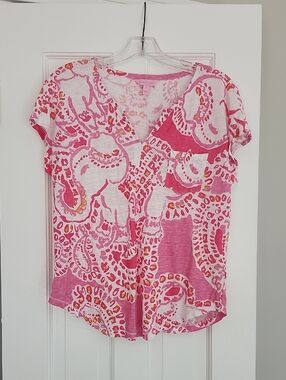 Lilly Pulitzer Pink Paisley Short-Sleeve V-Neck Top